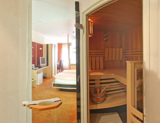 Sauna im Spa-Zimmer im Hotel Plankl